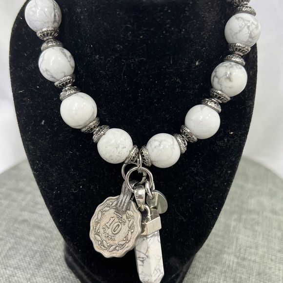 Unisex Howlite Gemstone Bracelet With Howlite Pendent and Silver Coin W/ Charm. - Picture 11 of 12
